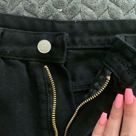 Shein black “Jean” shorts - Picture 2 of 9